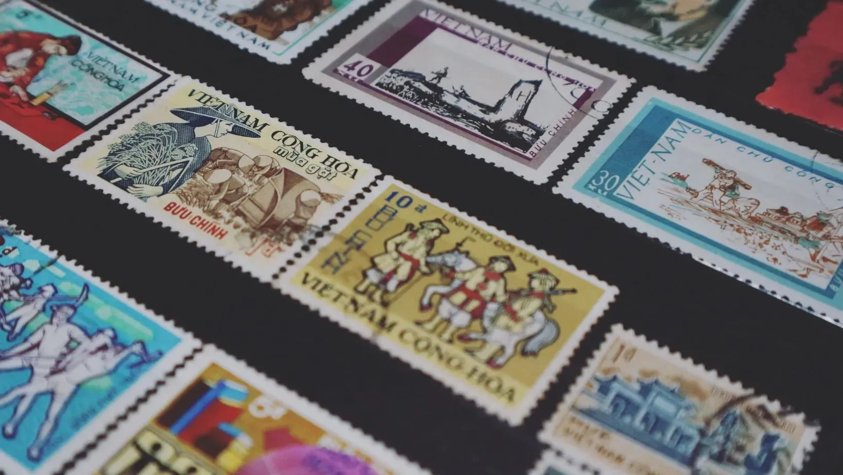 image de fond, plusieurs timbres